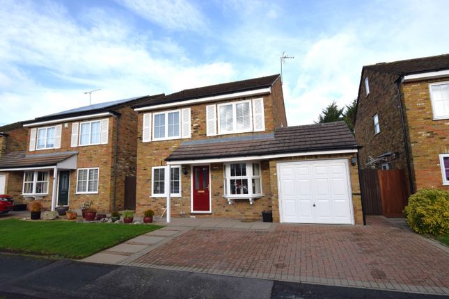 Thumbnail Detached house for sale in Sands Farm Drive, Burnham, Buckinghamshire