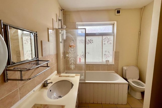 14 St. Philips Road, Leicester photo 4