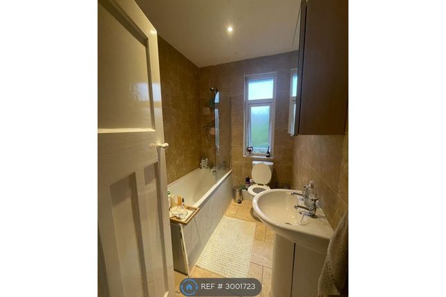 High Heaton, Newcastle Upon Tyne photo 4