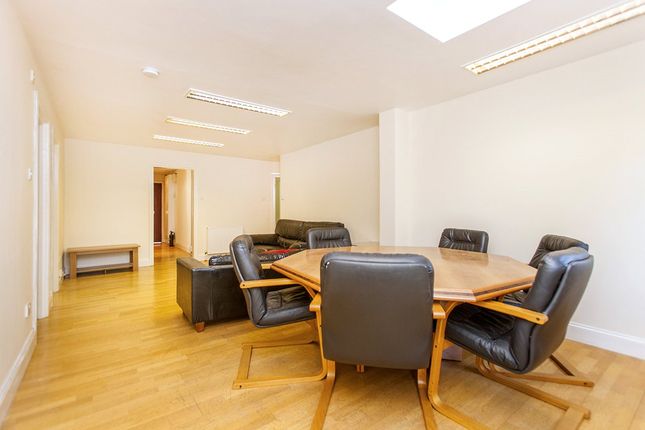 85, 4, Watford Way, London photo 4
