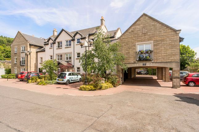 2-bed flat on Venlaw View, Peebles, £235,000