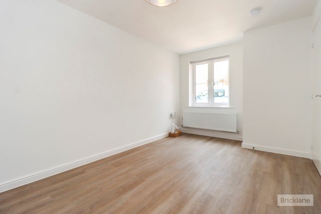 33, Stanier Drive, MARKET HARBOROUGH photo 3