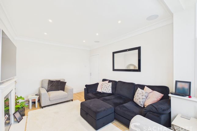 37 Tattenham Grove, Epsom photo 3