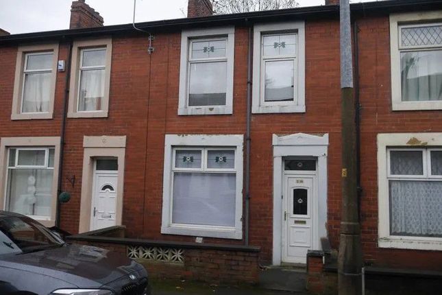 3-bed house on 16, Hope Street, Blackburn, £75,000