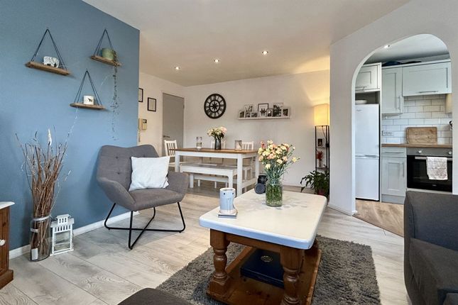 Flat 2, Keswick Court, Manchester photo 4