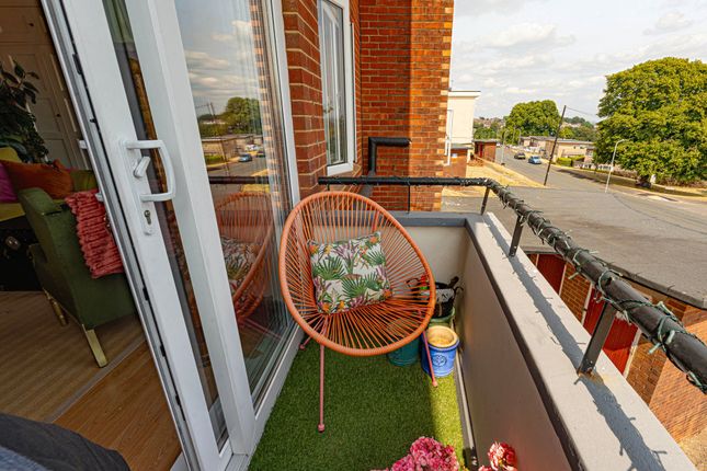 22 Joyce Close, Newport photo 4