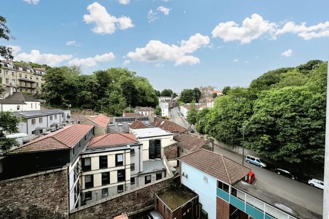 Thumbnail Terraced house to rent in Jacobs Wells Road, Clifton, Bristol