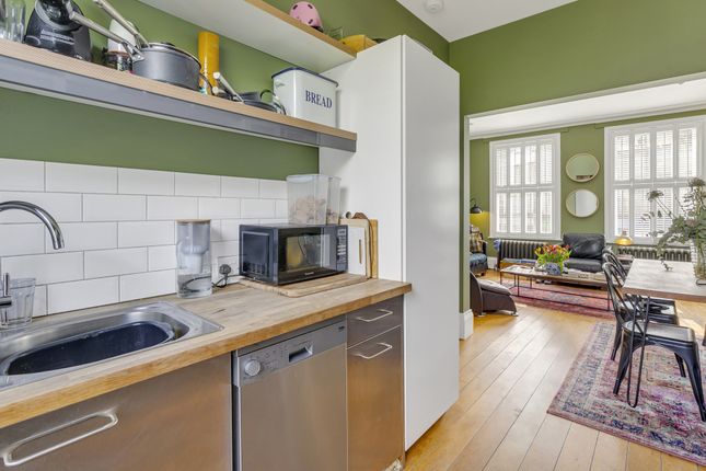 Maisonette for sale in Parsons Mews, Wandsworth