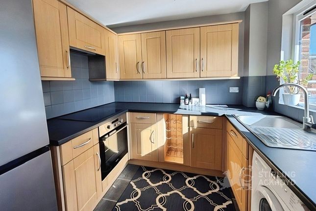 Benwell Court, Surrey photo 3