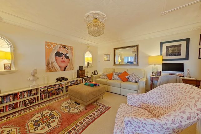 1 Braehead House, Shore Street, Thurso photo 2