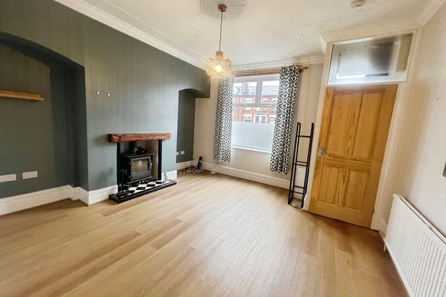 409, Bolton Road, Bolton photo 2