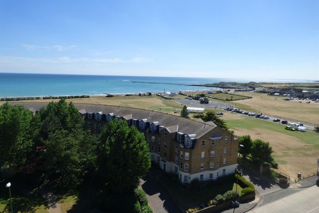 38, Kingmere, Littlehampton photo 3