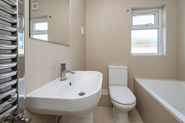 13A, Ariel Court, Shepherd's Bush W12 photo 4