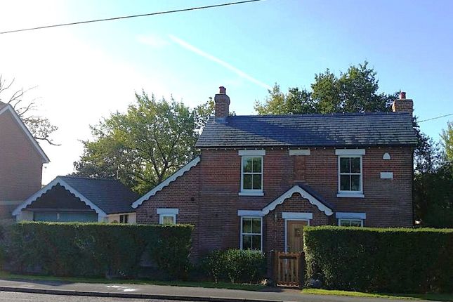 3-bed detached on Ringwood Road, Southampton, £700,000
