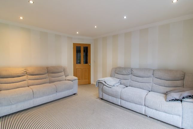 13, Kirkbride Way, Stockton-on-Tees photo 3