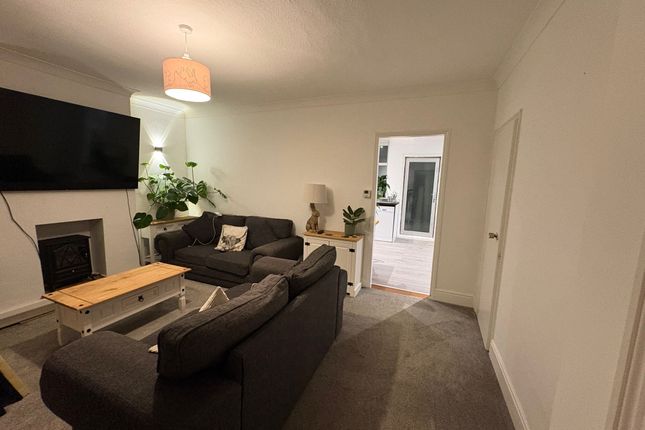 Copy of 52 Stowupland Street, Stowmarket photo 2