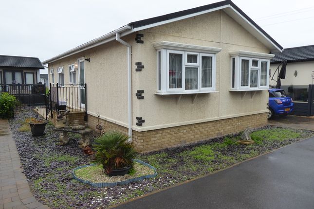 2-bed caravan on 1 Lillies Avenue, Castle View Court Park, Pevensey Bay, Eastbourne, £250,000