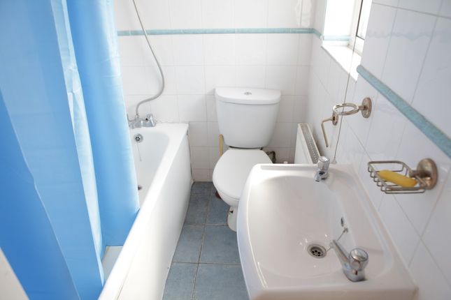 204a, Ripple Road, Barking photo 5