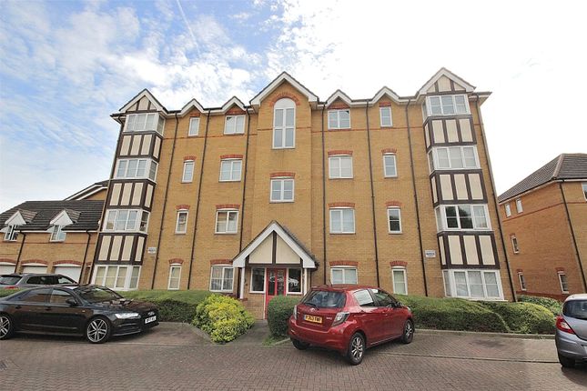 Thumbnail Flat for sale in The Sidings, Redwood Grove, Bedford, Beds
