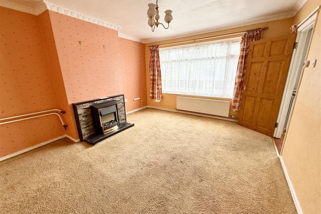 77, Rivermead, Norwich photo 3