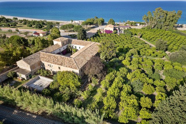 Country house for sale in Contrada San Leonardo, Badolato, Calabria