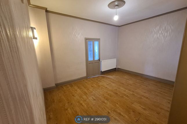 Mossfield Road, Swinton, Manchester photo 3