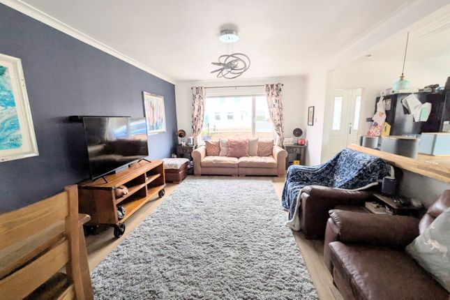 72, Pontardulais Road, Ammanford photo 2