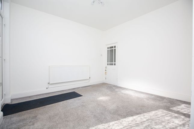 11, Arden Street, Atherstone photo 4