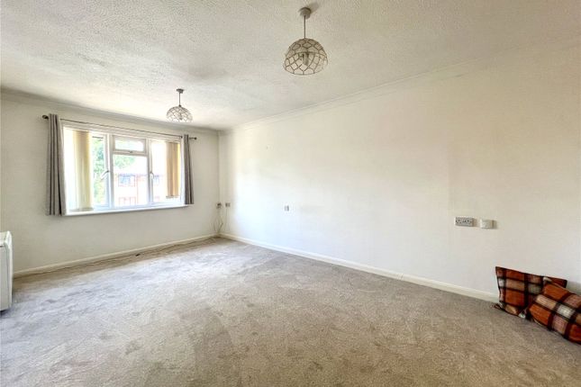 38 Reeve Court,, Tarragon Drive, Surrey photo 2