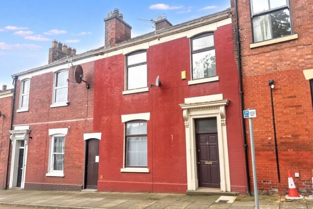 6 Bedroom Terraced in PR1 8NB