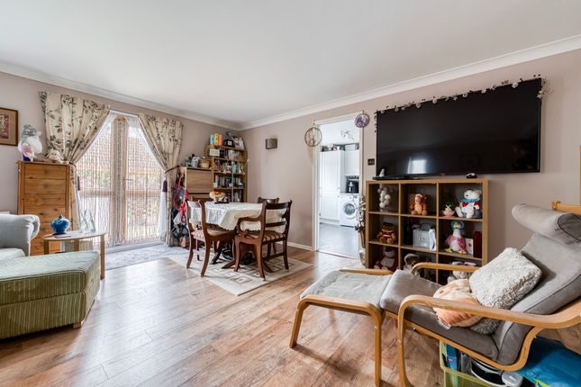 24a Lancaster Drive, Ipswich photo 5