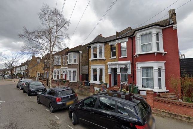 Thumbnail Semi-detached house to rent in Hatherley Road, Walthamstow, London
