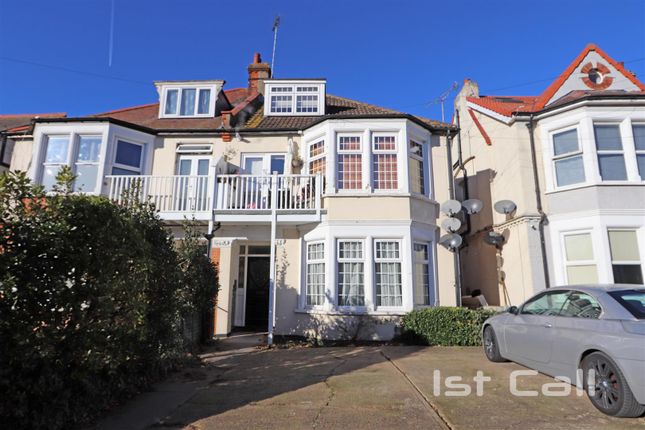 Thumbnail Flat for sale in Whitefriars Crescent, Westcliff-On-Sea
