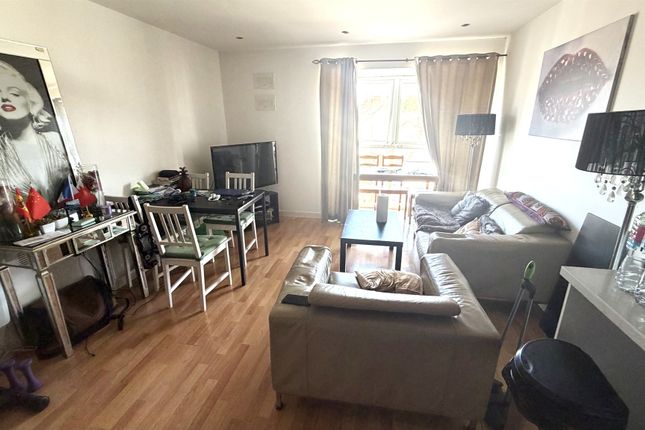 13, Parkfield House, North Road, Cardiff photo 2