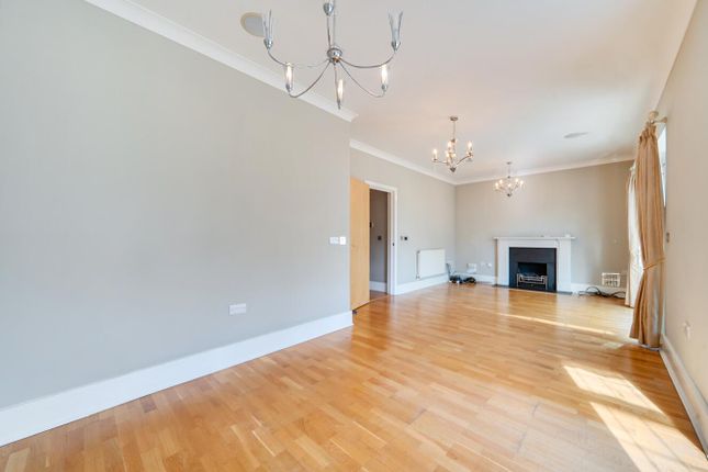 17, Fauna Close, Stanmore photo 4