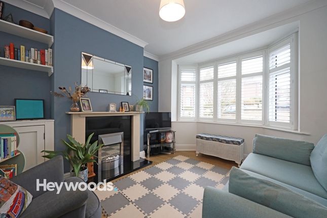 16 Belfield Avenue, Newcastle photo 2