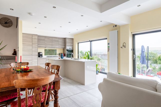62 Lenham Avenue, Brighton photo 3