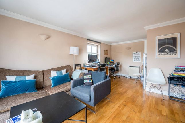 Thumbnail Flat to rent in Chelsea Court, Melville Place, Angel, London