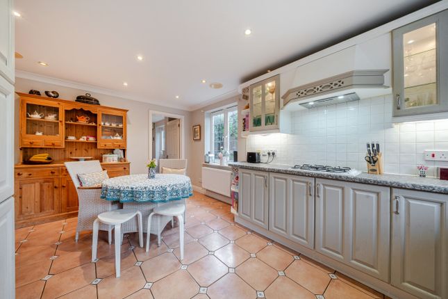 2, Oakhurst Close, Chislehurst photo 4