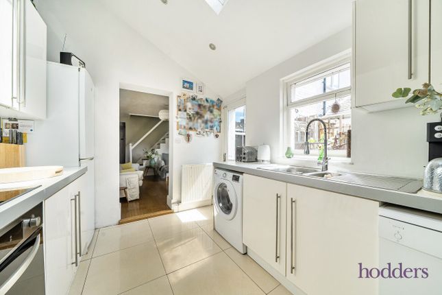 12, Albert Road, Addlestone photo 4
