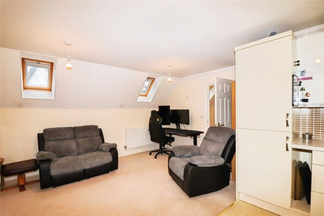9, Elm Drive, Bury St. Edmunds photo 3