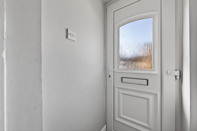 2, Rock Road Finedon, Wellingborough photo 4