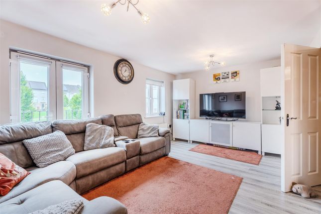 21, Hoy Gardens, Motherwell photo 4