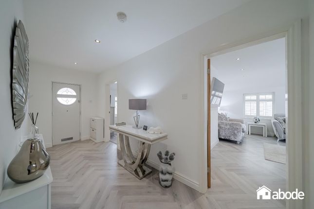 18, Barton Heys Road, Formby photo 3