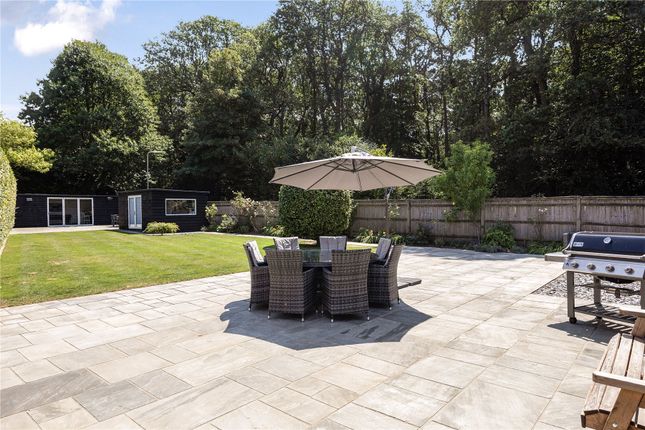 1, Chestnut Close, Hindhead photo 4