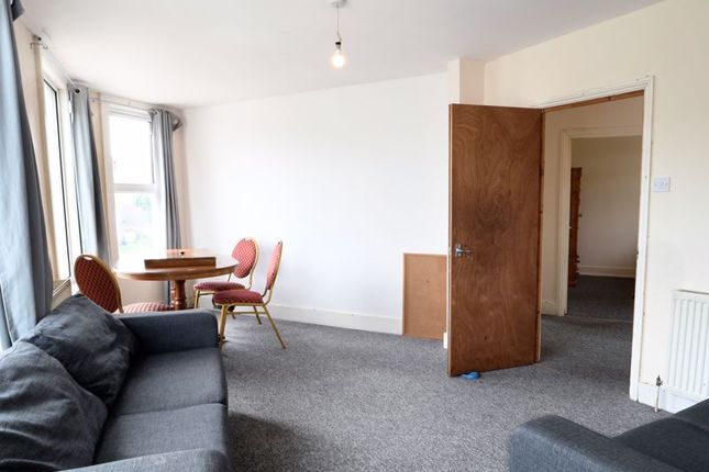 End terrace house to rent in Queens Park Road, Brighton