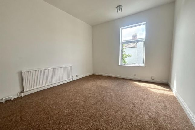 83, Winter Road, Southsea photo 2