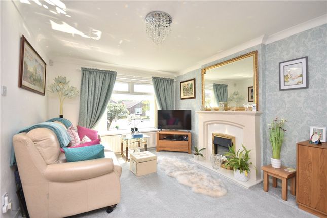 29, Farnham Croft, West Yorkshire photo 2
