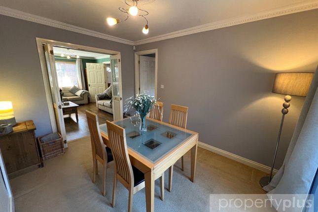 22, Swn Y Nant, Rhondda Cynon Taff photo 4