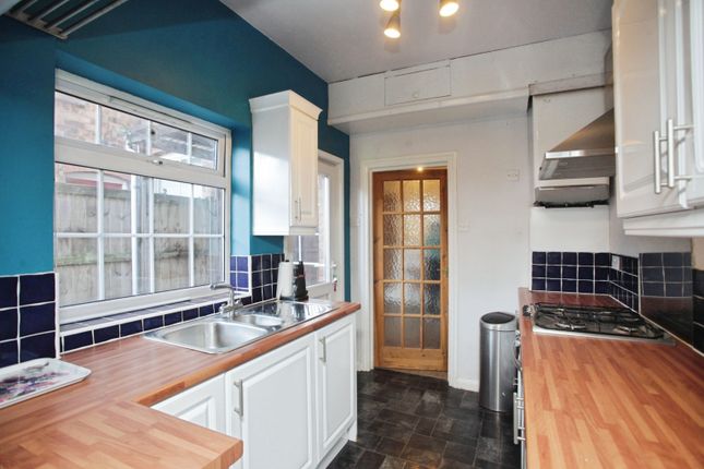 64, Grosvenor Road, Rugby photo 3